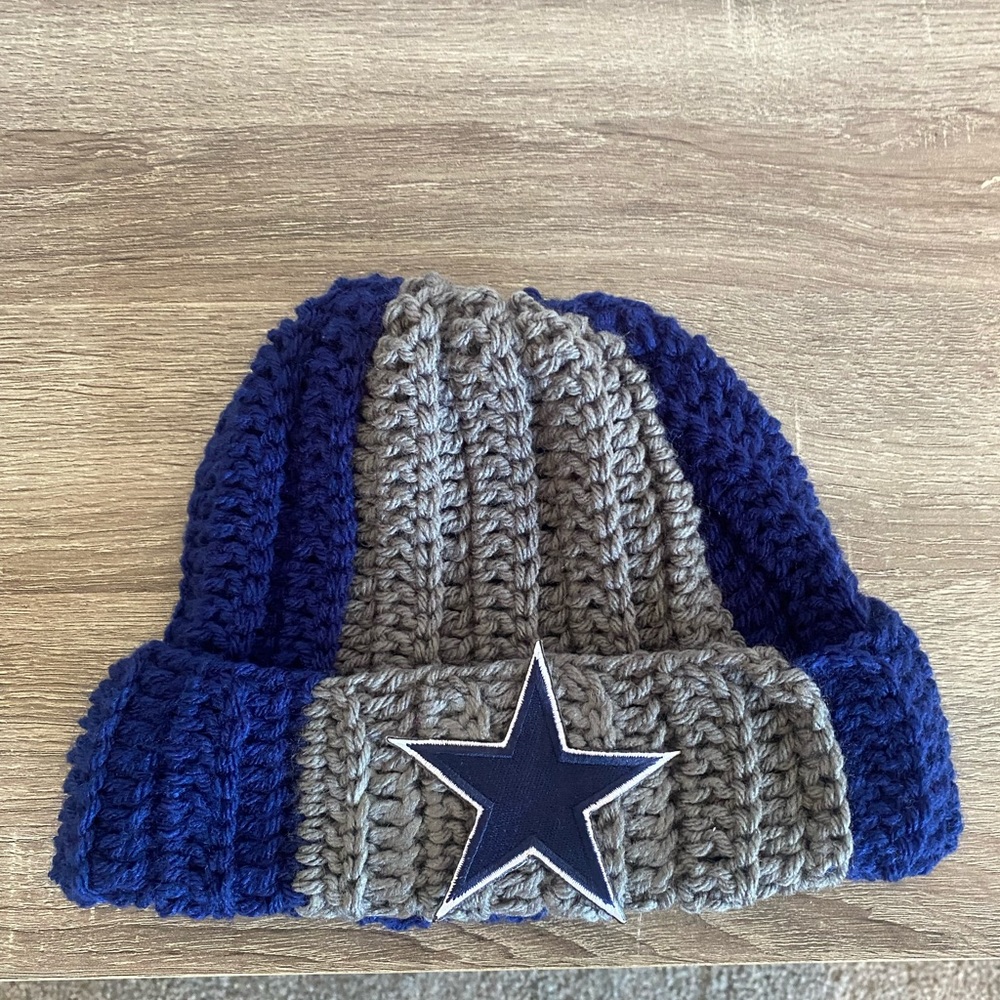 Team Beanies - Picture 11 of 16